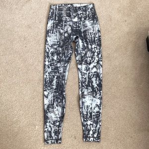 Wunder Under Lululemon Leggings Crinkle Foil Grey